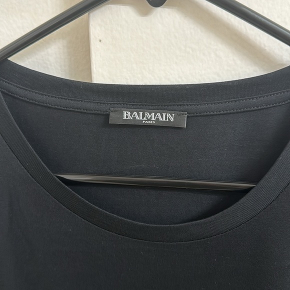 Original Balmain Paris men t-shirt size extra large. Black with red outlining. - Picture 4 of 6